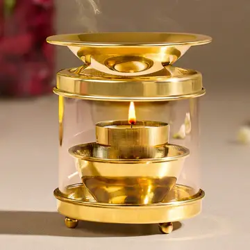 Elegant Gold-Plated Multi-Tiered Oil Lamp
