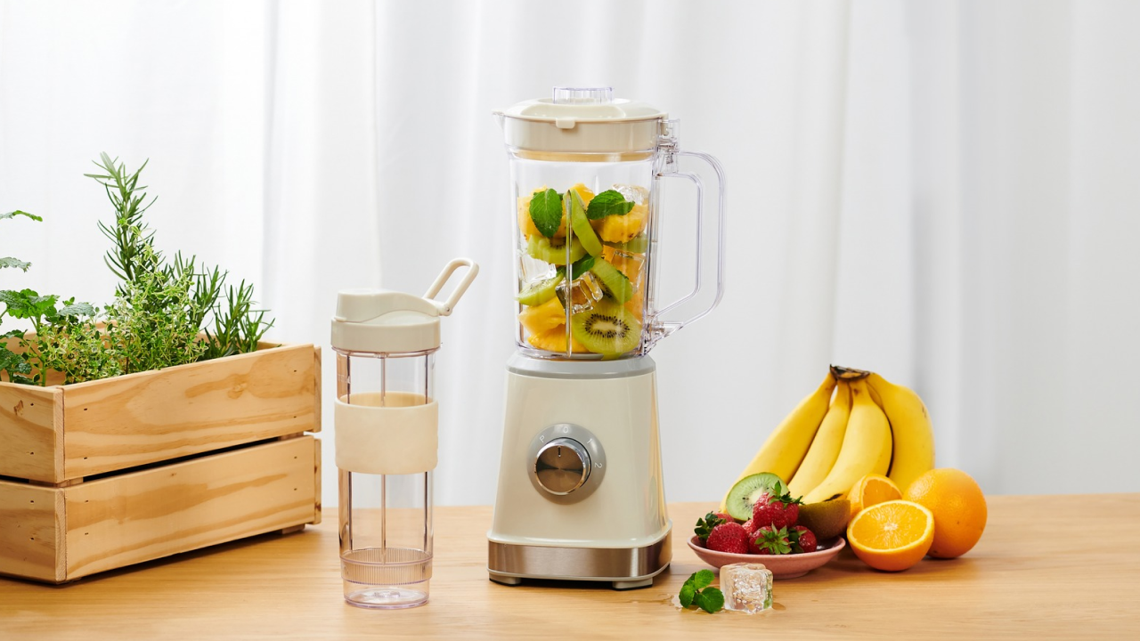 Read more about the article Smoothie Lover’s Guide: Best Blenders for Daily Use