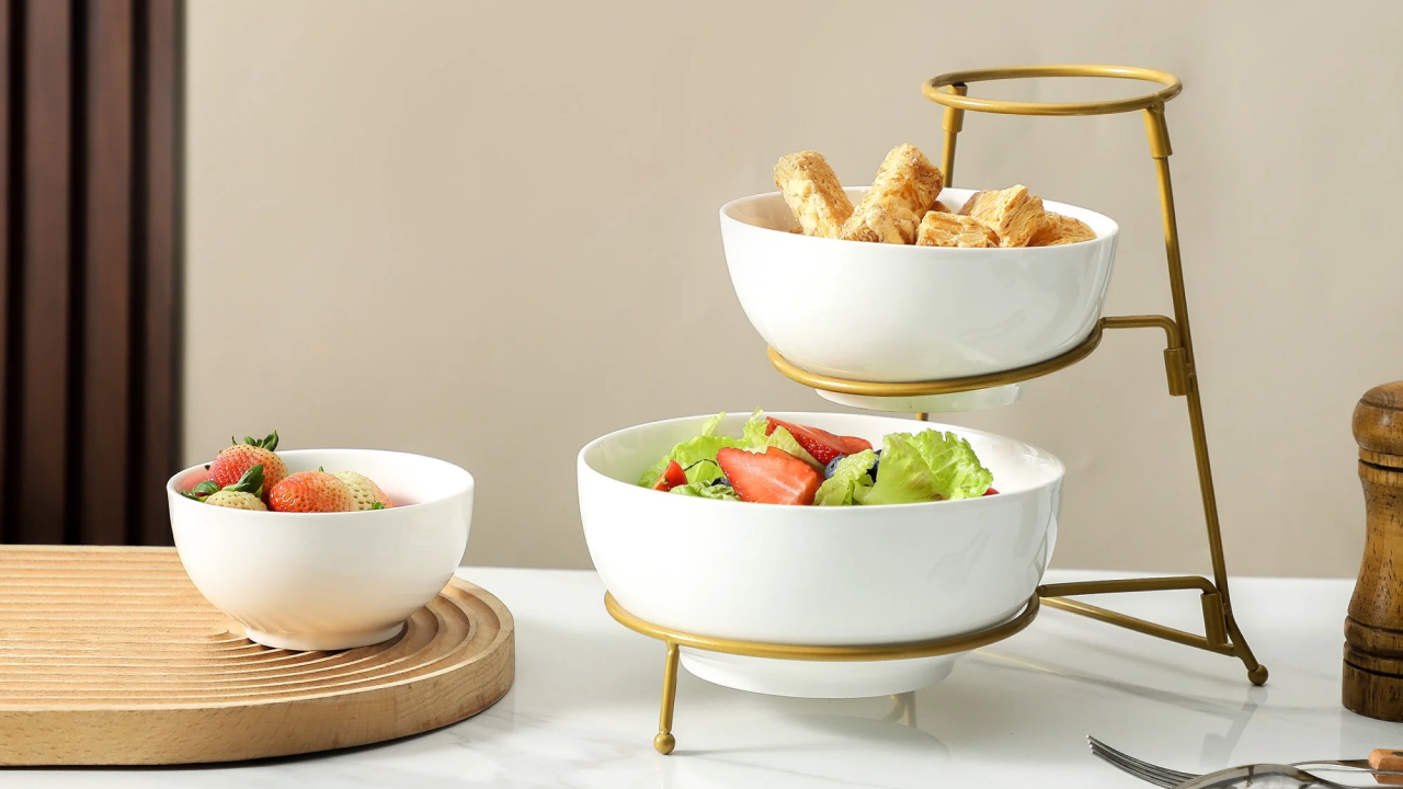 Read more about the article Why Every Kitchen Needs a Good Quality Server Bowl